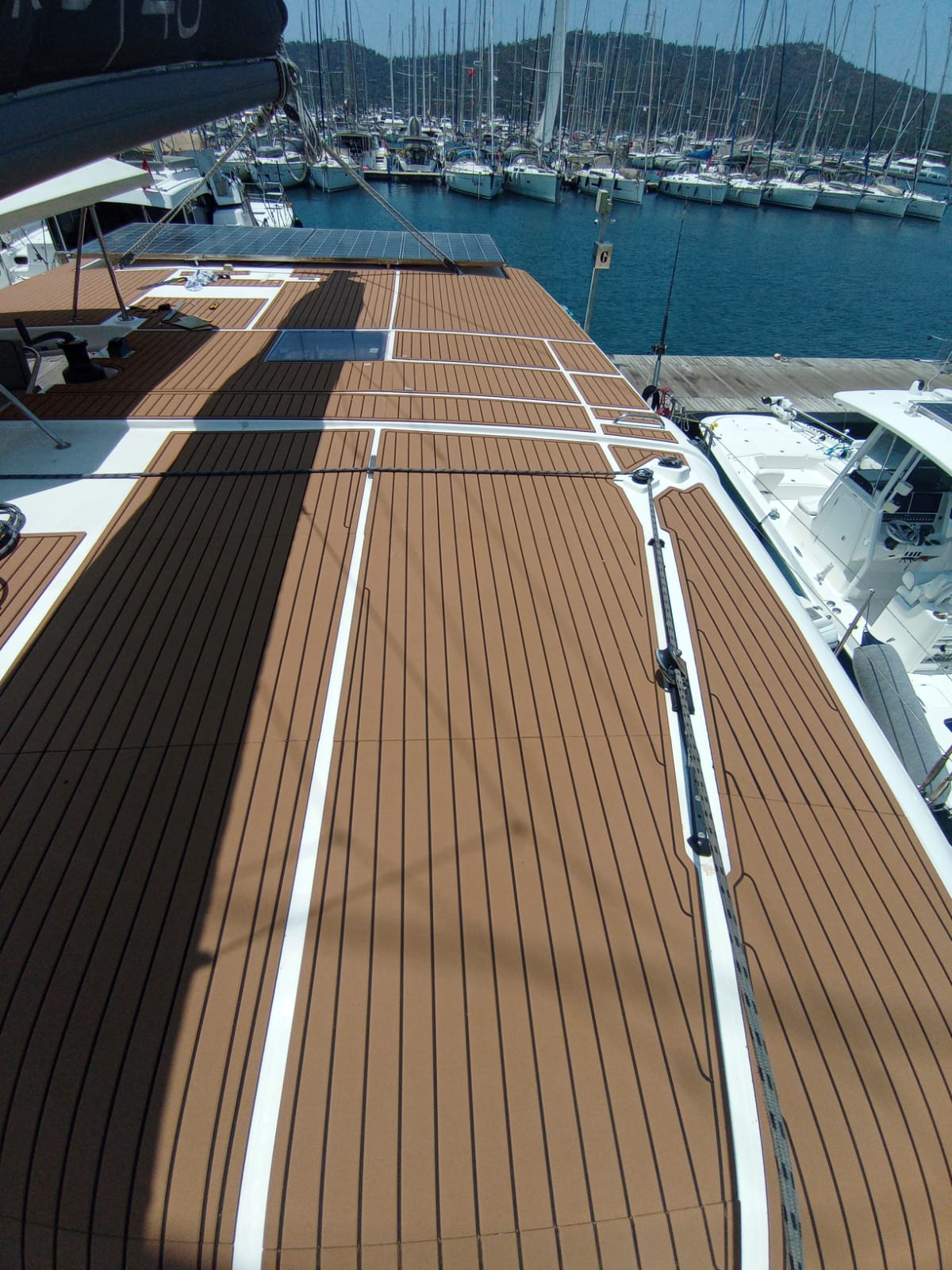 Caretta Deck - Lüks yat güvertesi EVA sentetik teak zemin kaplama uygulaması